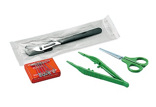 SET DI STRUMENTI SOS MONOUSO IN PLASTICA - farmanauta.it