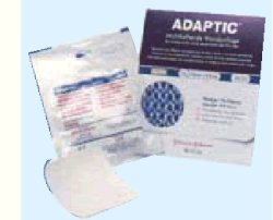 MEDICAZIONE NON ADERENTE STERILE APTIC MISURA 7,6X7,6CM 10 PEZZI 2012ZI - farmanauta.it