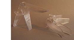 SPECULUM VAGINALE STERILE MISURA MEDIA. SUPERFICIE INTERNA DELLE VALVE SATINATA E ANTIRIFLESSO - farmanauta.it