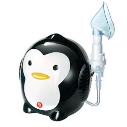 AEROSOL A PISTONE A FORMA DI PINGUINO IDEALE PER IL BAMBINO,DOTATO DI AMPOLLA SIDERSTREAM CHE CONSENTE UNA MAGGIORE PENETRAZIONE DEI FARMACI NELLE VIE RESPIRATORIE MR RINO - farmanauta.it