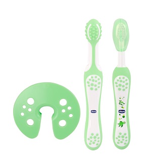 CHICCO SET EVOLUTIVO ORAL CARE - farmanauta.it